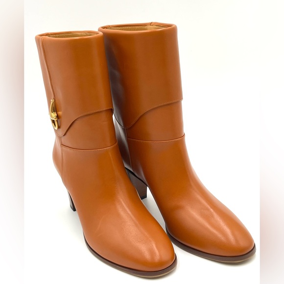 GUCCI Elizabeth' Heeled Ankle Boots - Picture 3 of 11